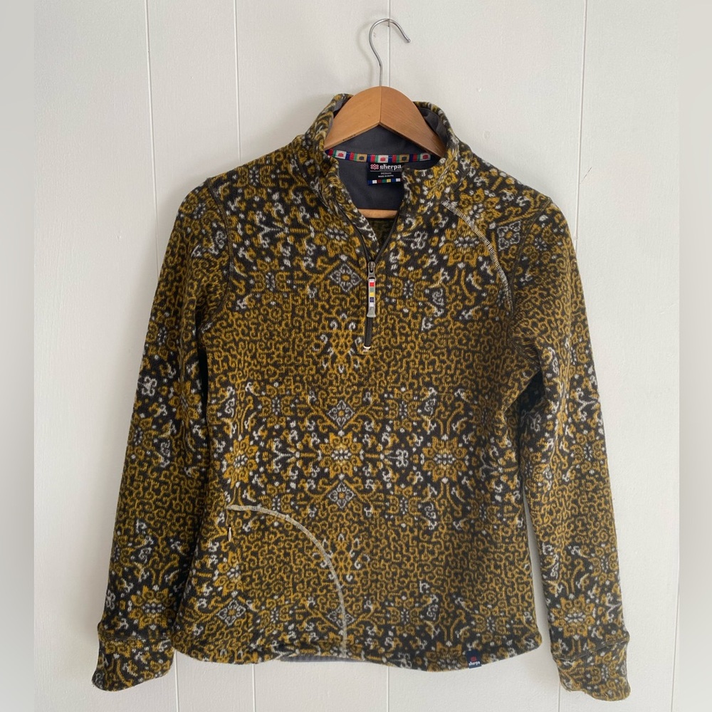 Sherpa Adventure Gear Pullover